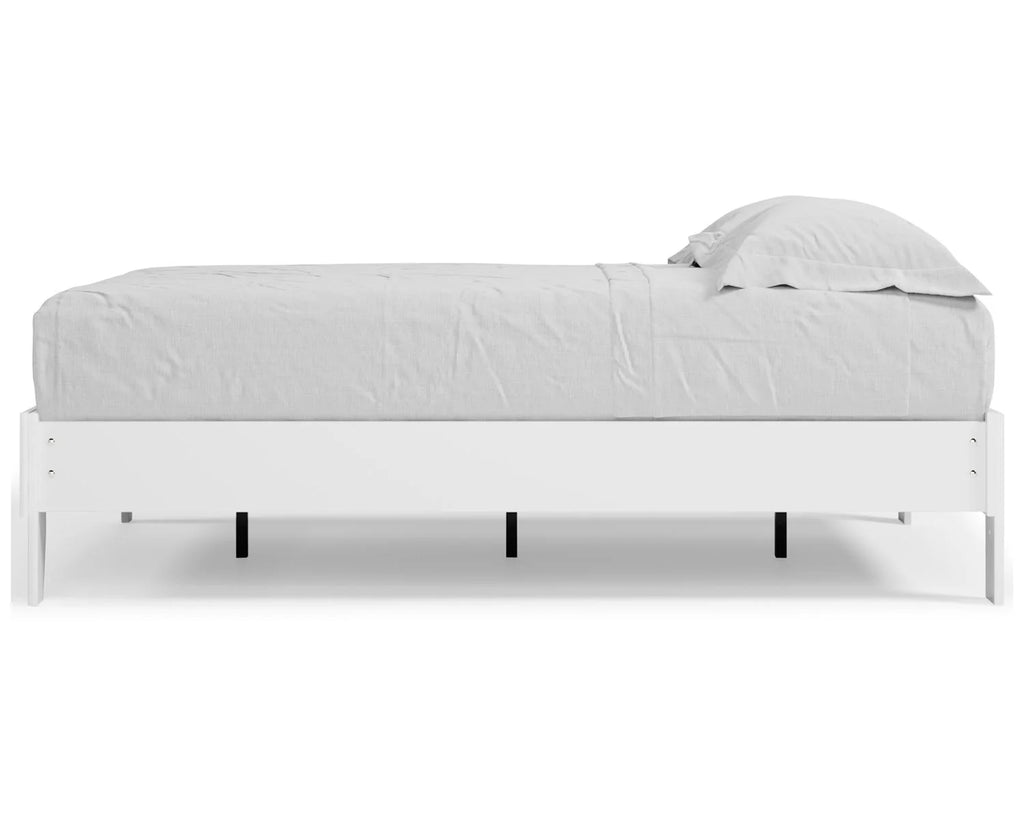 White Full Platform Bed K82294