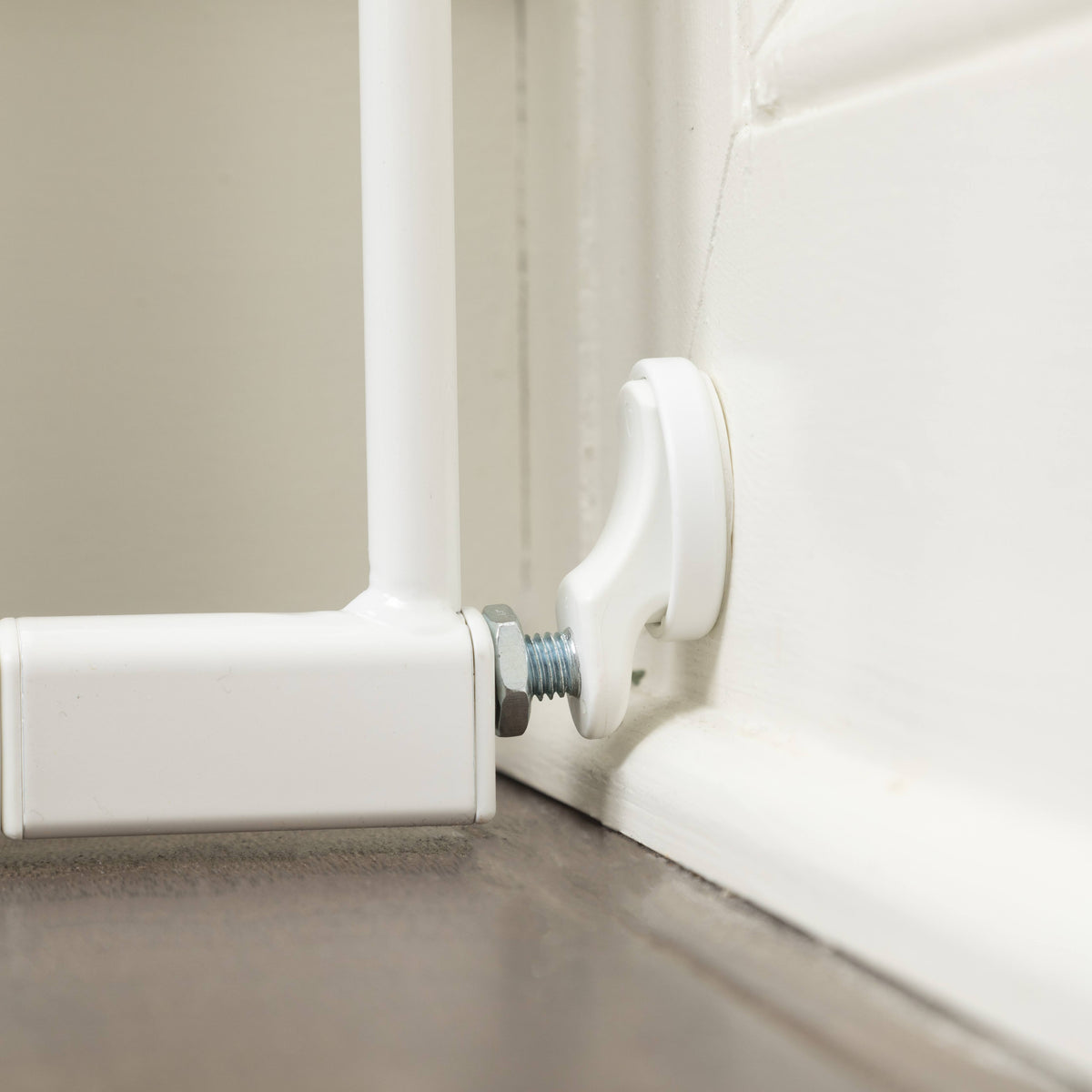White Pressure Mounted Gate N3532