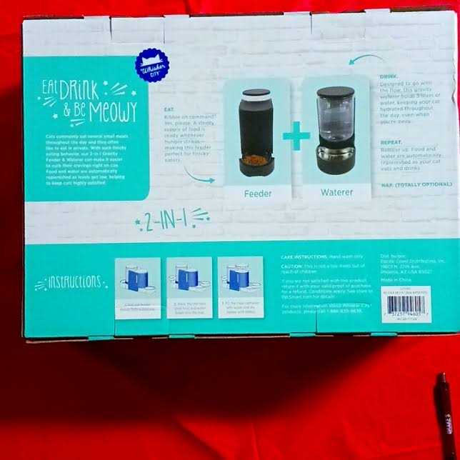 Black Cat Feeder T239102