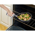 2.5 qt Non-Stick Triangle Easy Pour Pan in Black L470