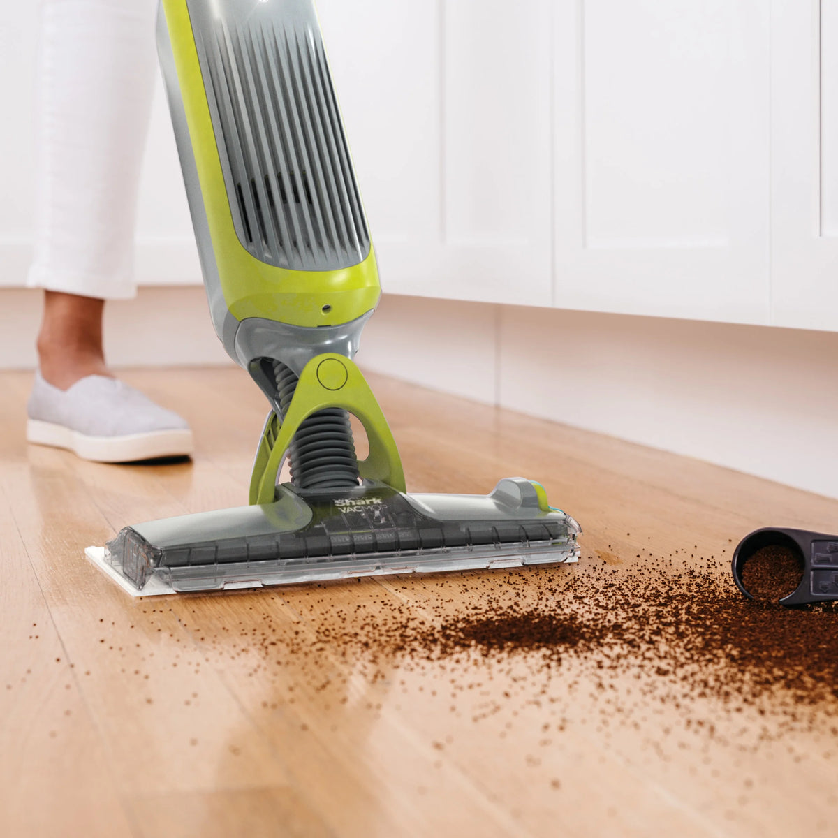 Cordless Hard Floor Vacuum Mop with Disposable Pad I823