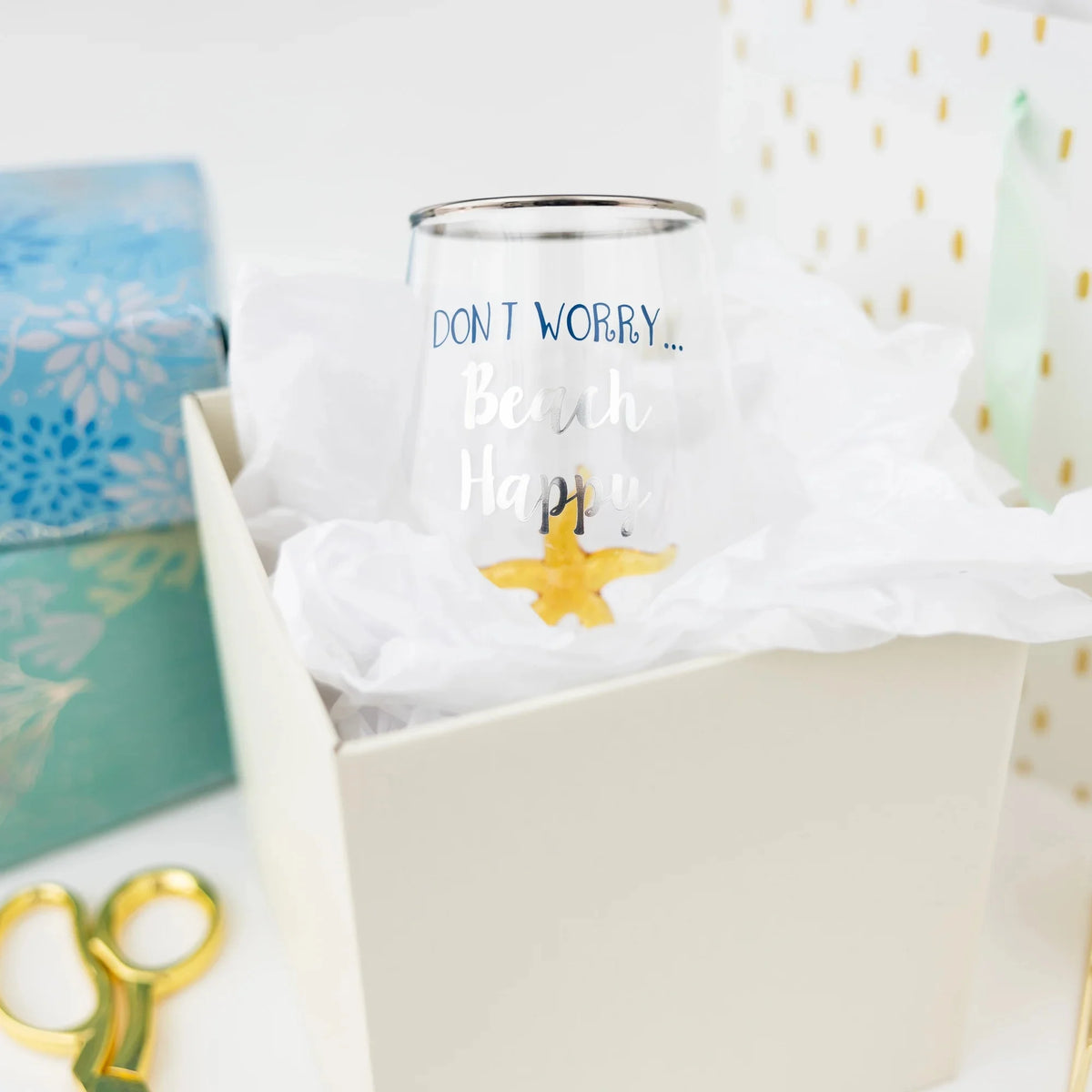 19 oz. Stemless Wine Glass with 3-D Figurine V574