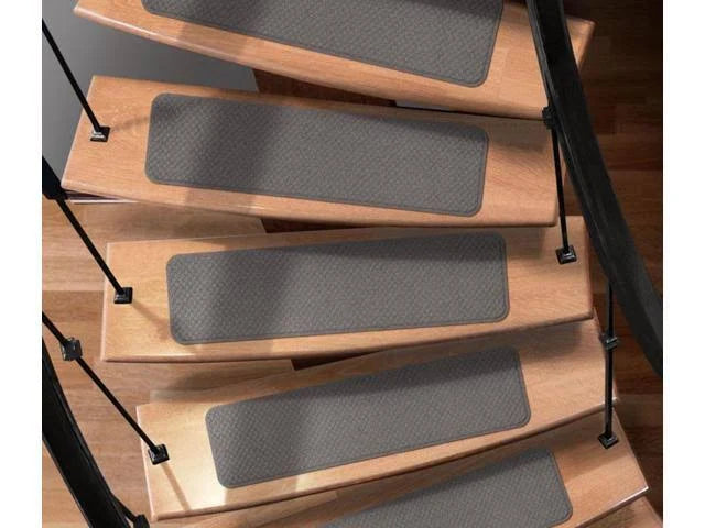 Set of 12 Gray Carpet Stair Treads U75709