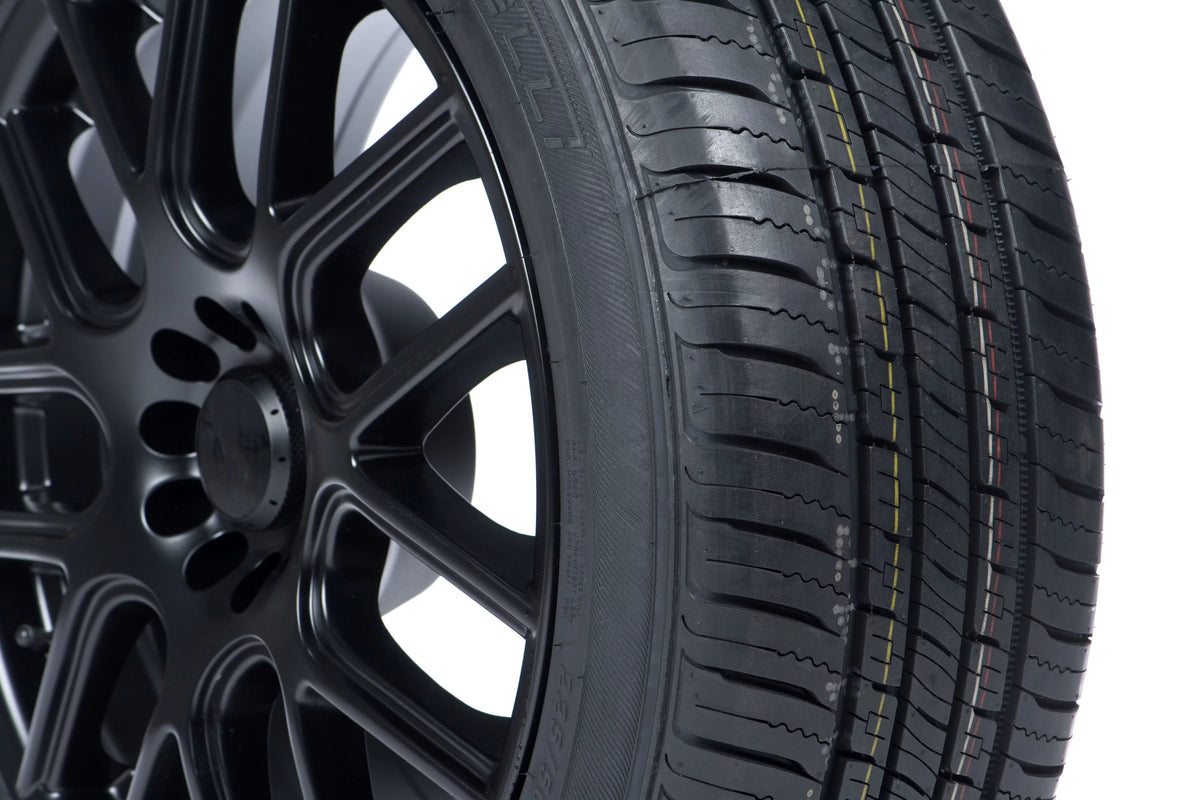 All Season 225/50R18 95V SUV/Crossover Tire H944278