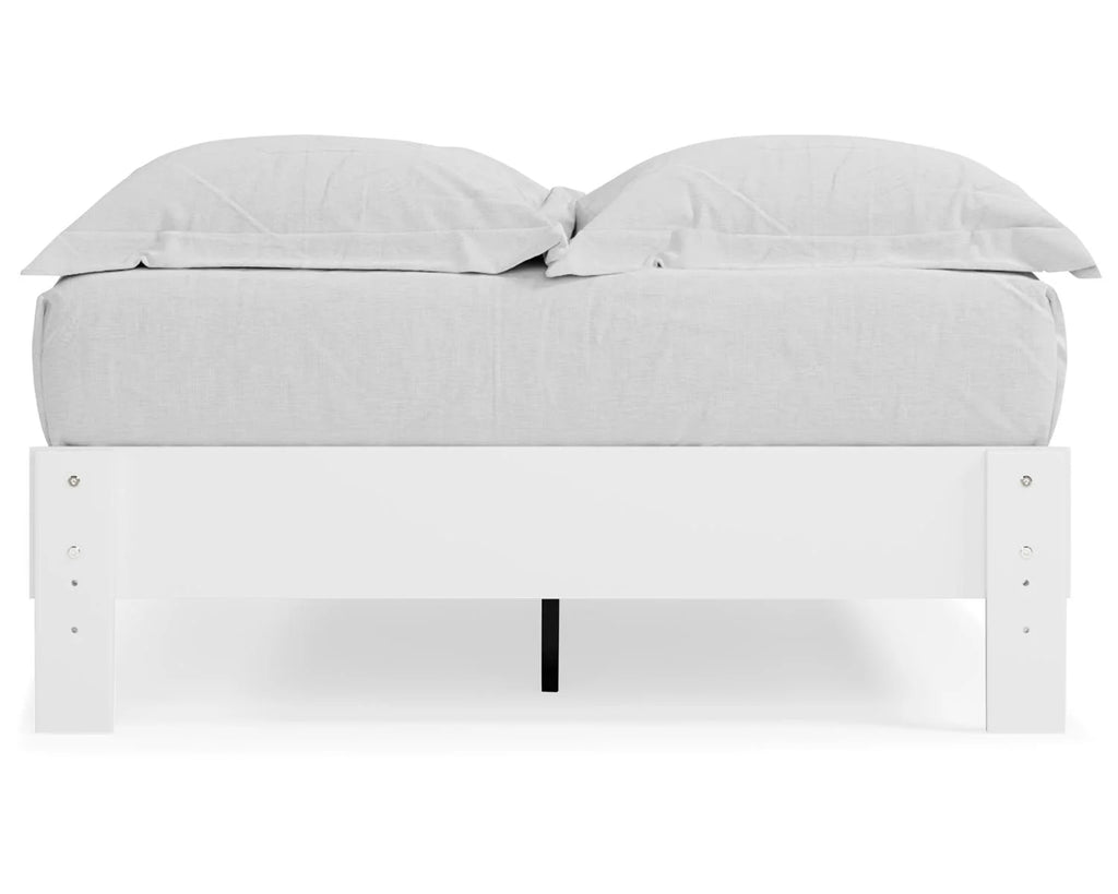 White Full Platform Bed K82294