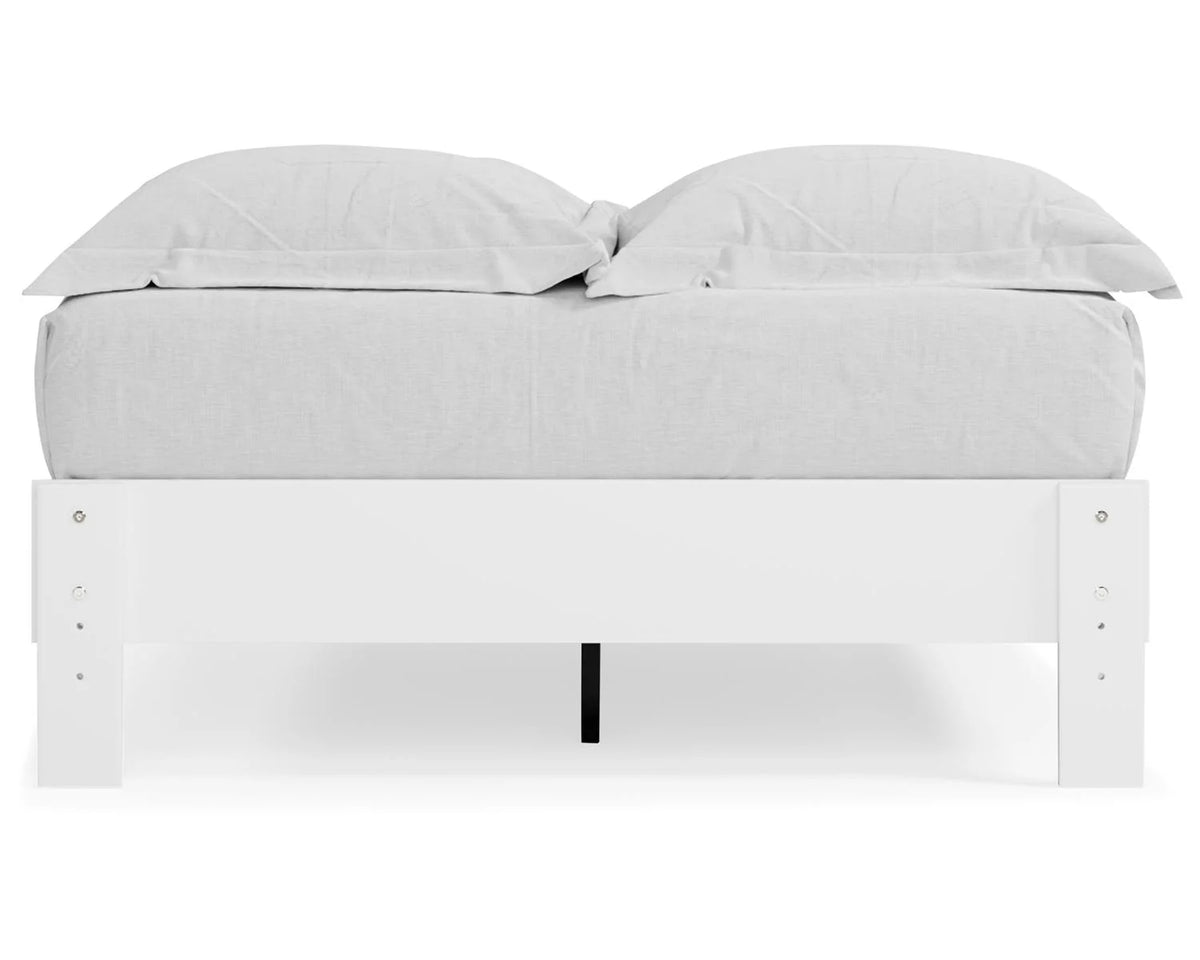 White Full Platform Bed K82294