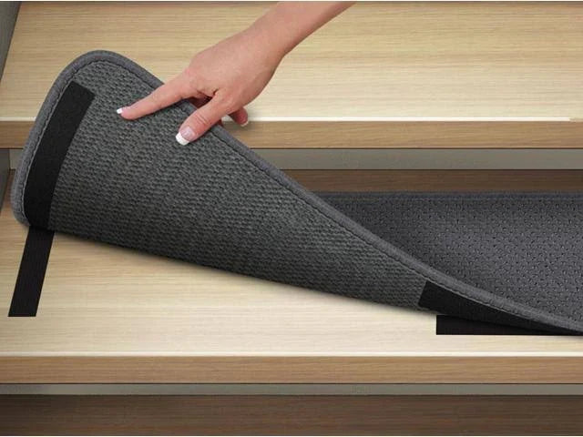 Set of 12 Gray Carpet Stair Treads U75709
